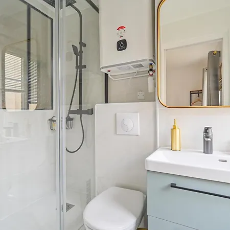 Studio Parisien - Quai Valmy Apartment *